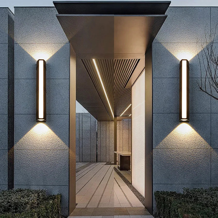 Waterdichte LED Wandlamp voor Buiten - GlowGuard, Energiezuinig en Weerbestendig, Ideaal voor Terras en Tuin