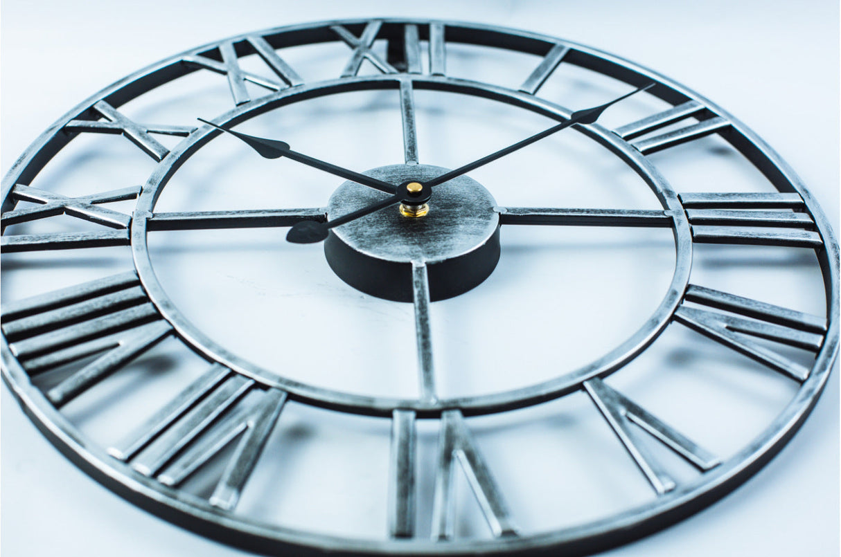 Grote Retro Wandklok van IJzer – Stille Beweging 40 cm voor Tijdloze Interieur Decoratie