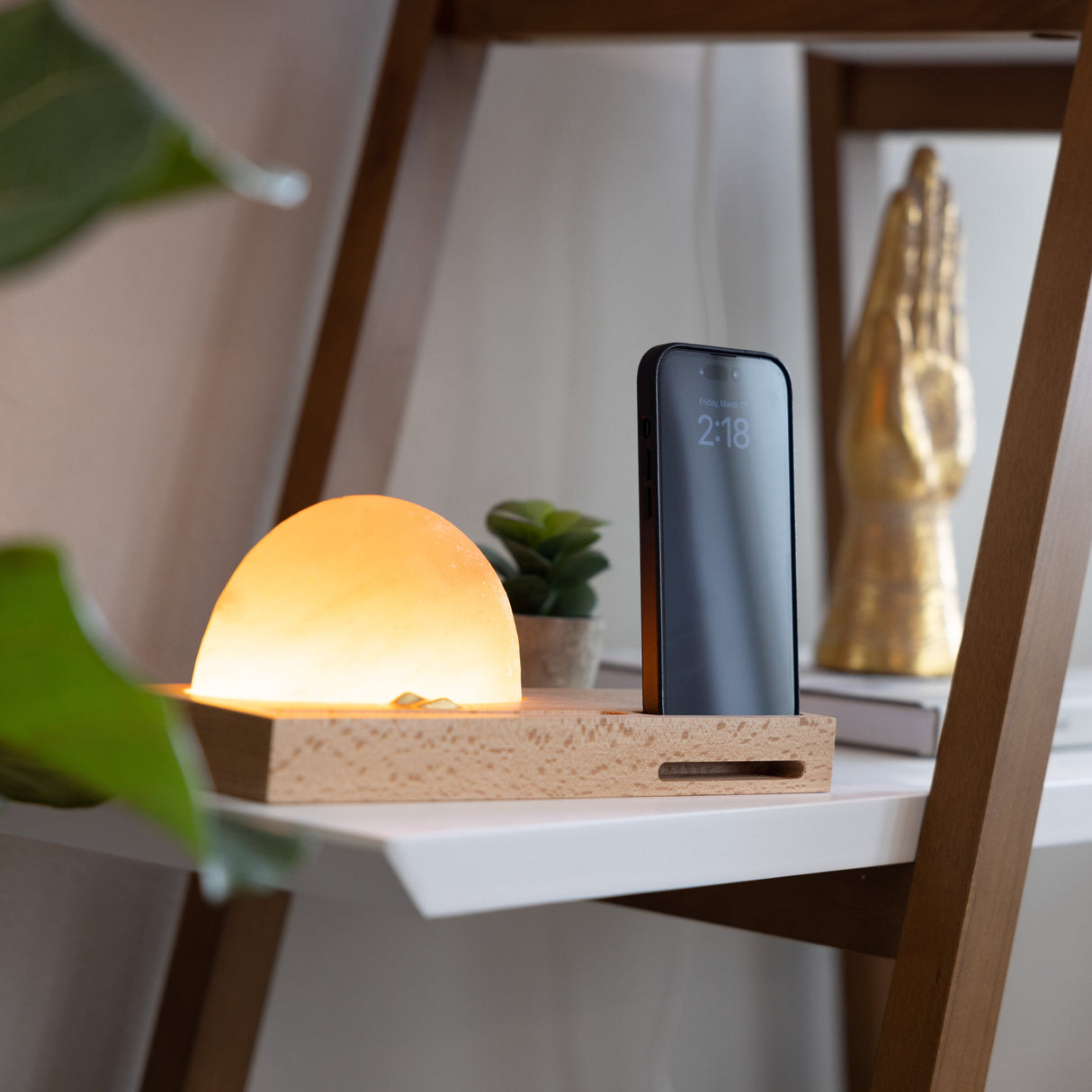 Himalayan Sunrise Zoutlamp met Draadloze Telefoonoplader