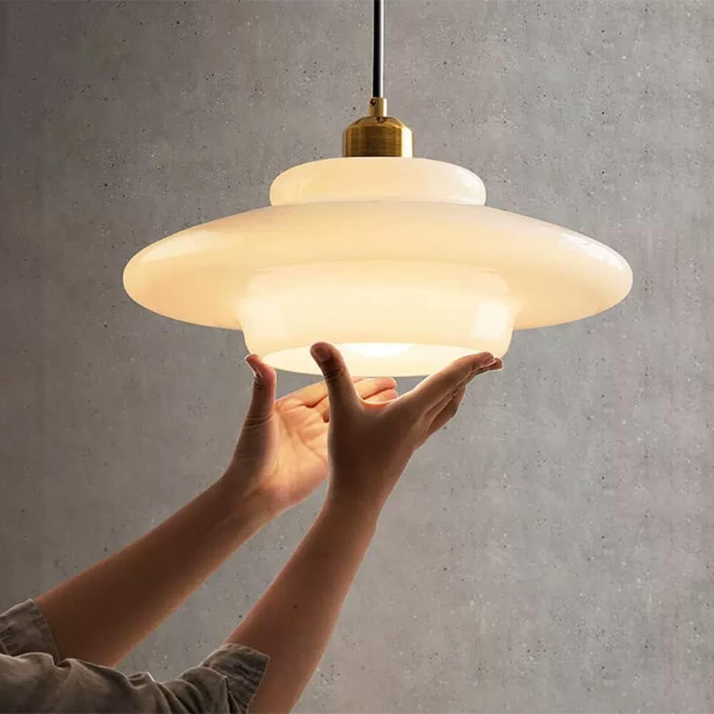 Art Deco Melkwit Glazen Hanglamp voor Keukeneiland