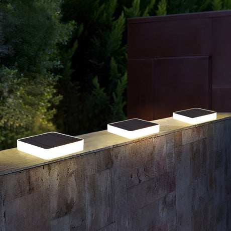 Ronde en Vierkante LED Waterdichte Buiten Solar Dekverlichting Gazonlampen