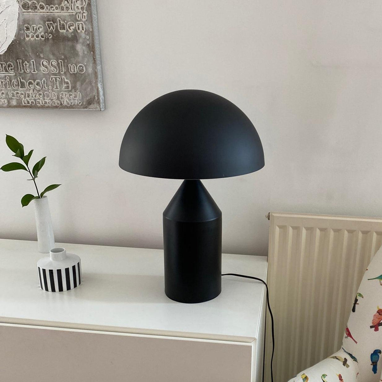 Moderne Luna Metalen Tafellamp – Stijlvolle Verlichting voor Woonkamer, Bureau of Nachtkastje