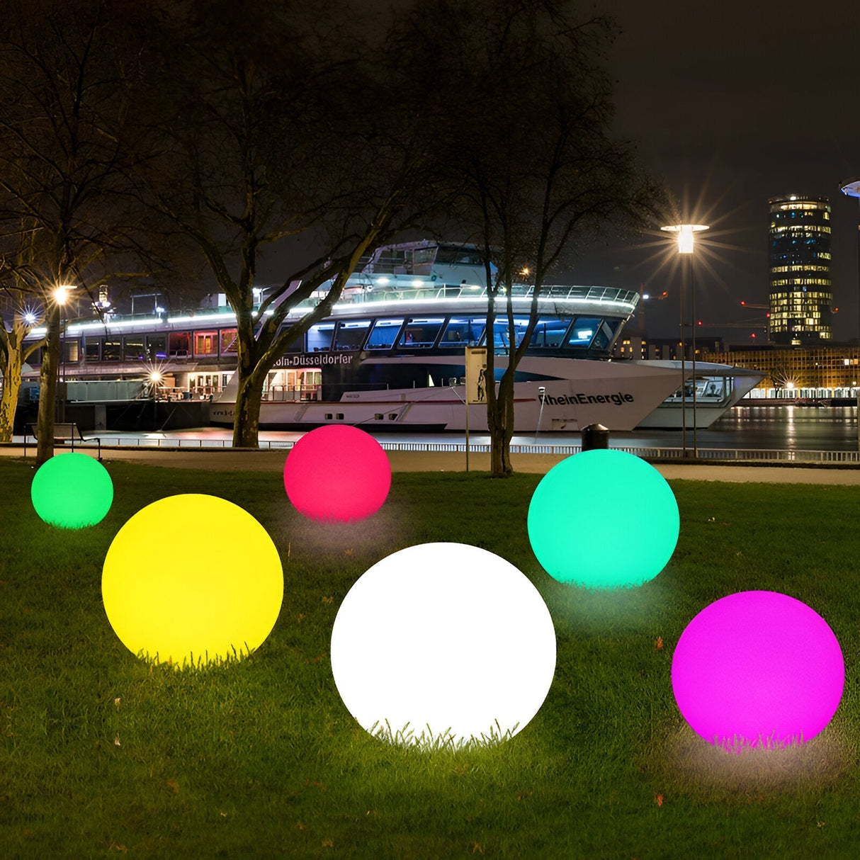 Kleurenwisselende LED Zwevende Bollen – Waterdicht en Oplaadbaar voor Buitenfeestjes en Tuindecoratie