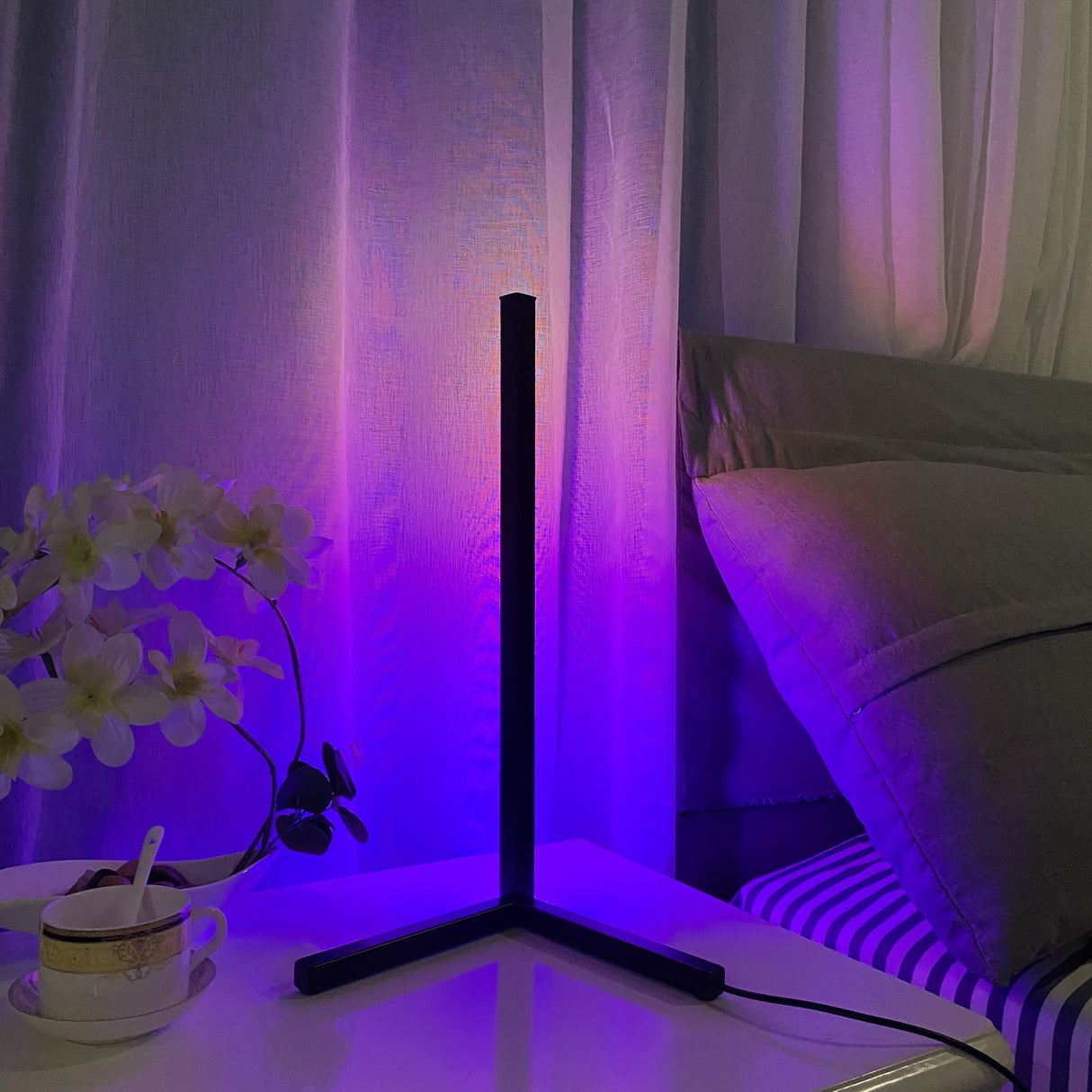 Minimalistische LED Tafellamp