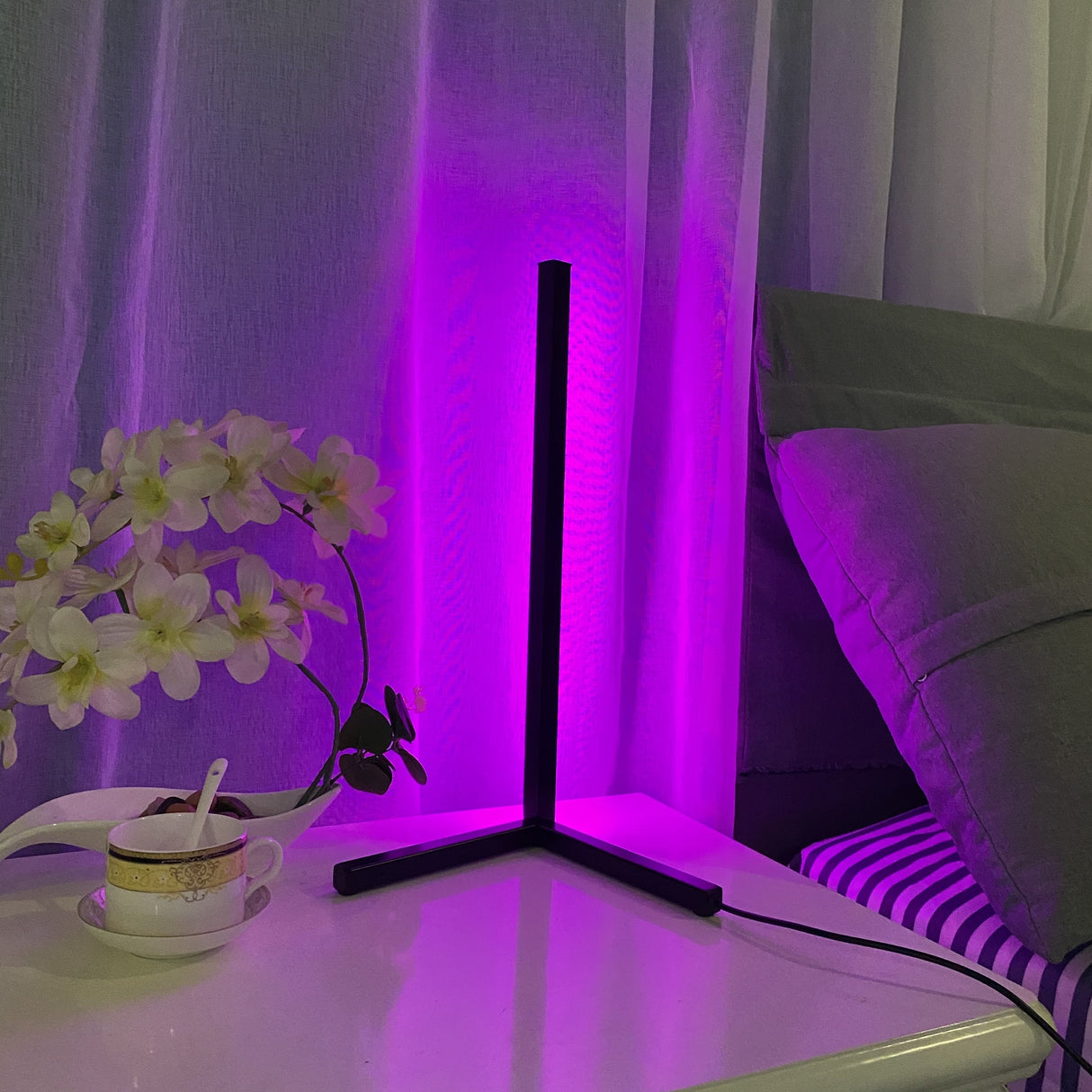 Minimalistische LED Tafellamp