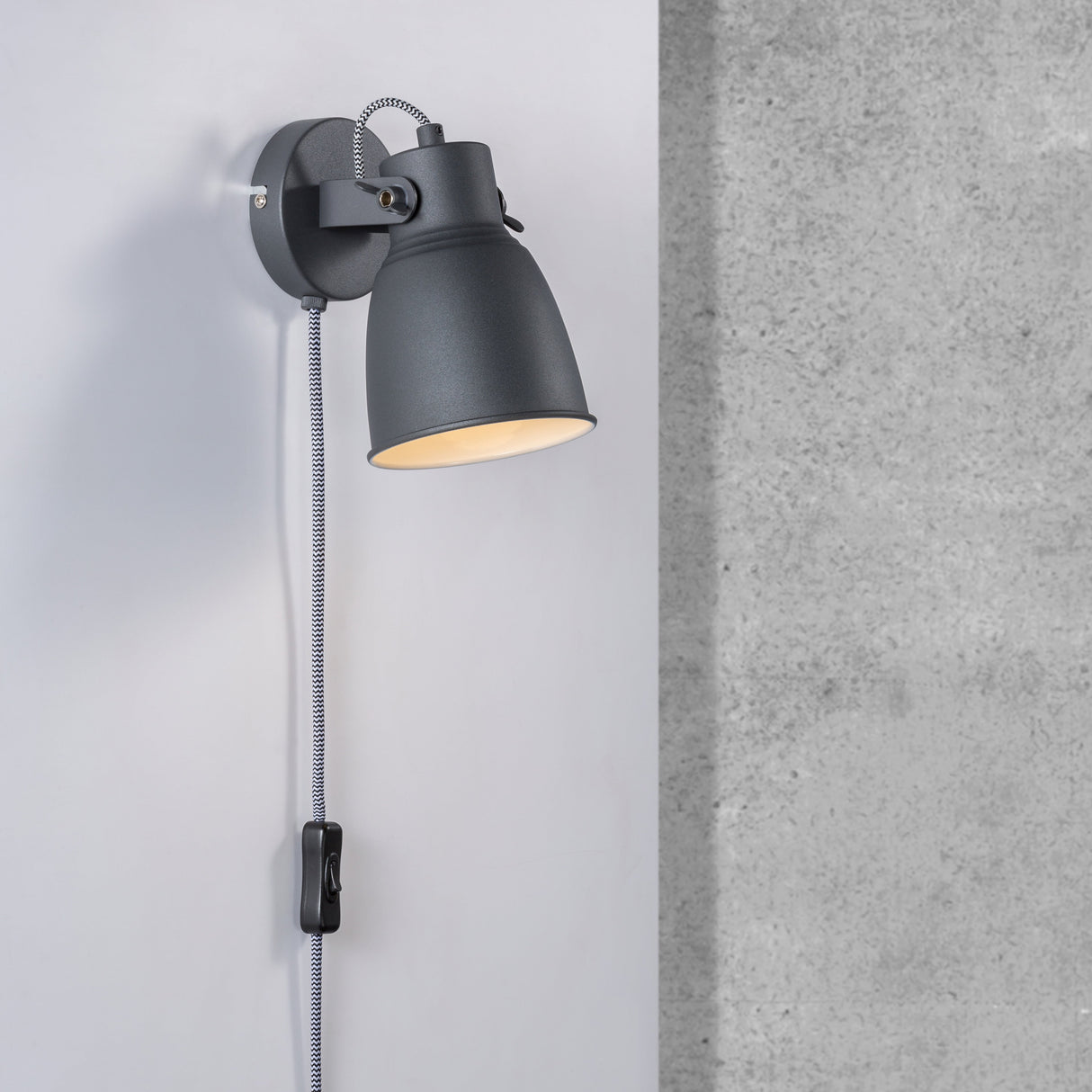 Kyra Wandlamp Verstelbaar Industrieel Design