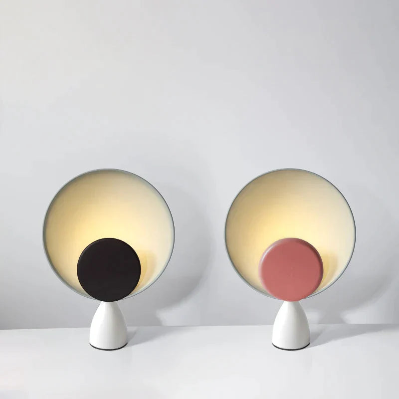 NordicRadiance - Minimalistische Scandinavische Tafellamp met Warm of Koud Licht