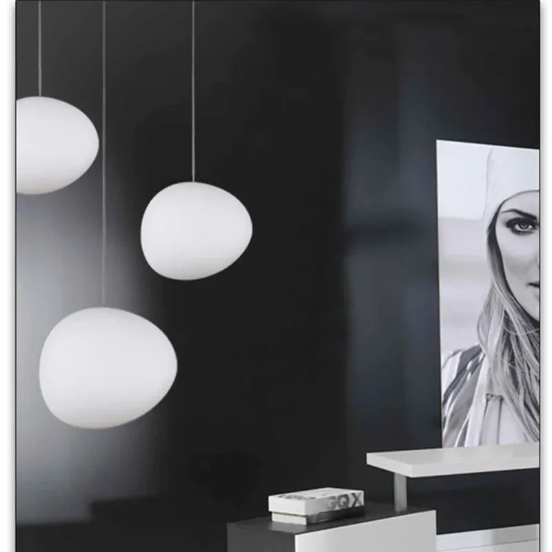 Moderne Ronde Glazen Hanglamp – Sfeervolle Verlichting voor Woonkamer en Eetkamer | Verschillende Maten Beschikbaar
