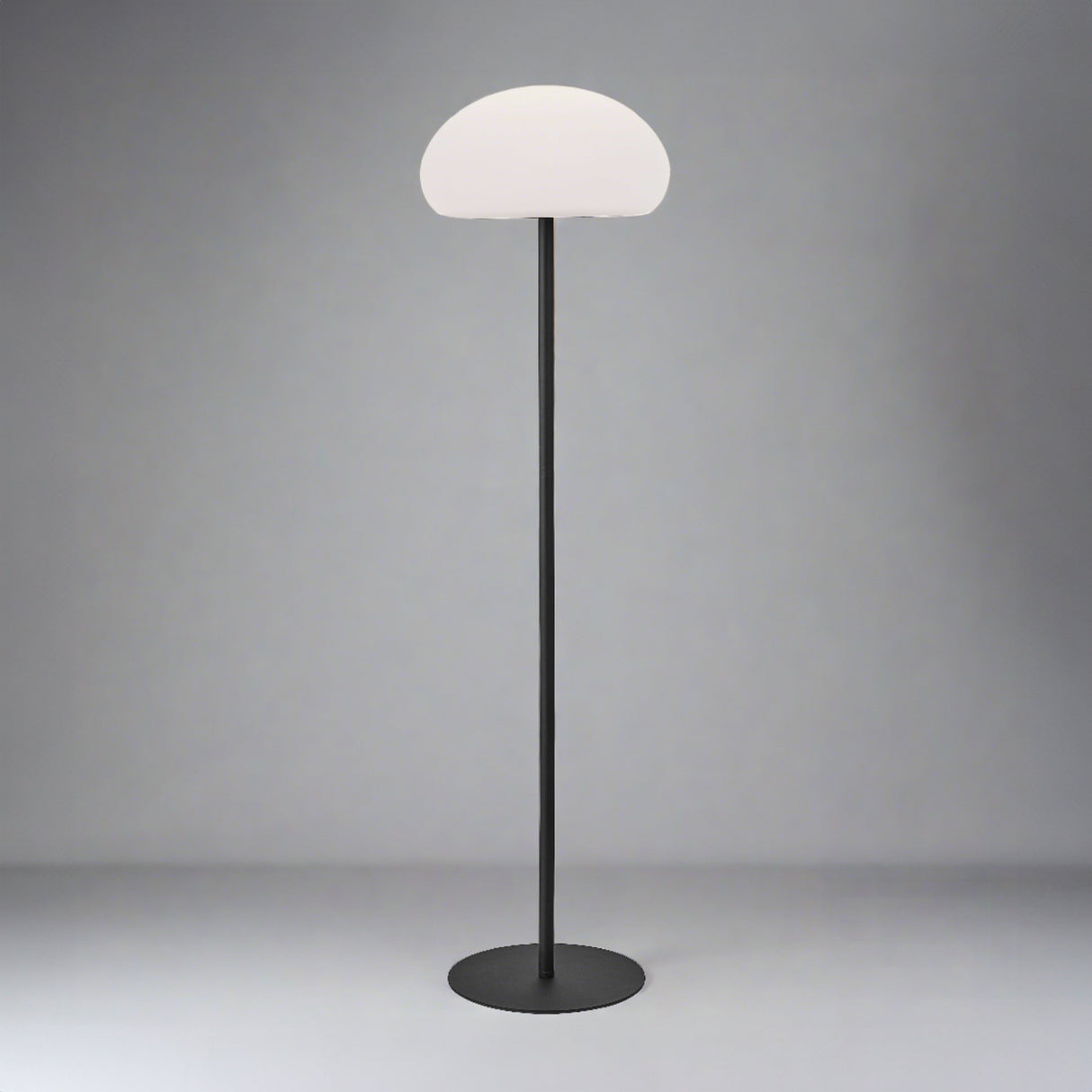 Thorne Staande Lamp Oplaadbaar Modern Ontwerp