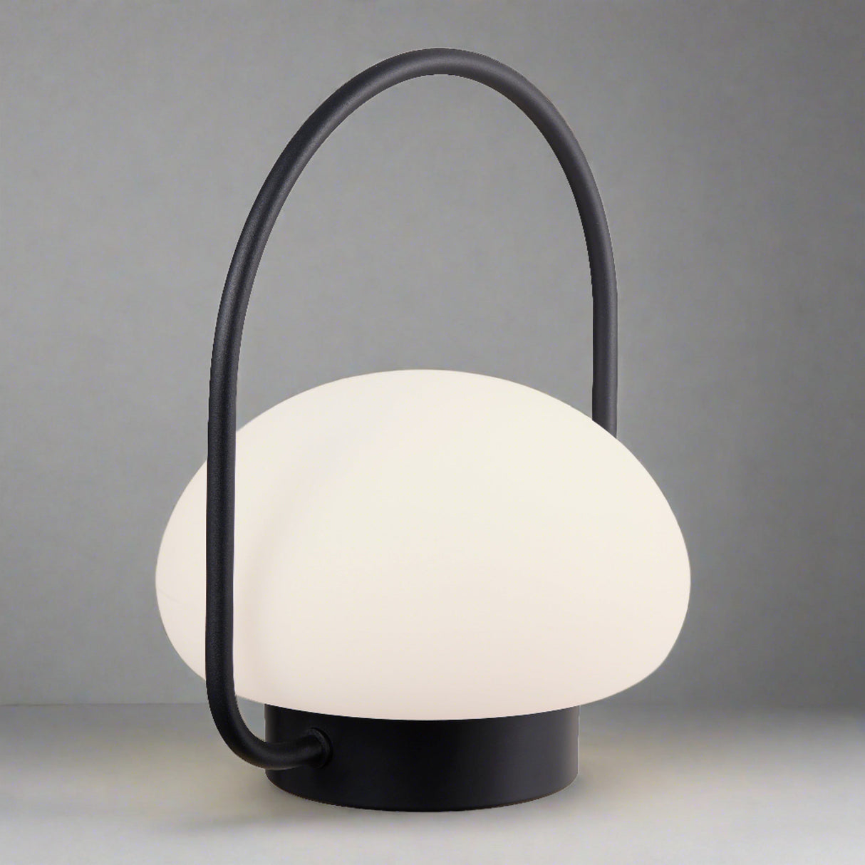 Orinthia Draadloze Tafellamp