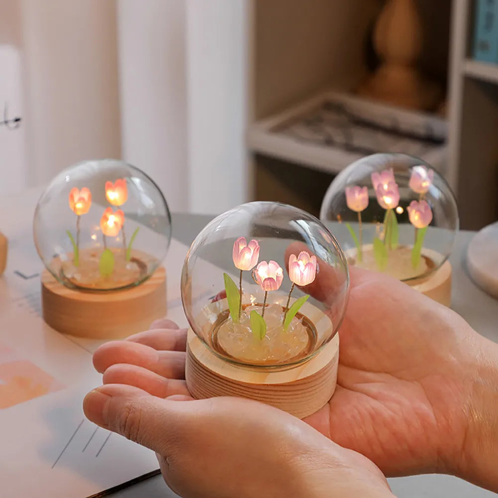 TulipGlow - Tulpen LED Tafellamp | Unieke Bloemvormige Designlamp voor Bureau en Nachtkastje