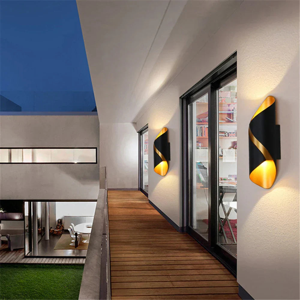 Waterbestendige LED Buitenlamp - AquaGlow, 10W Weerbestendige Verlichting voor Tuin, Terras en Voordeuren