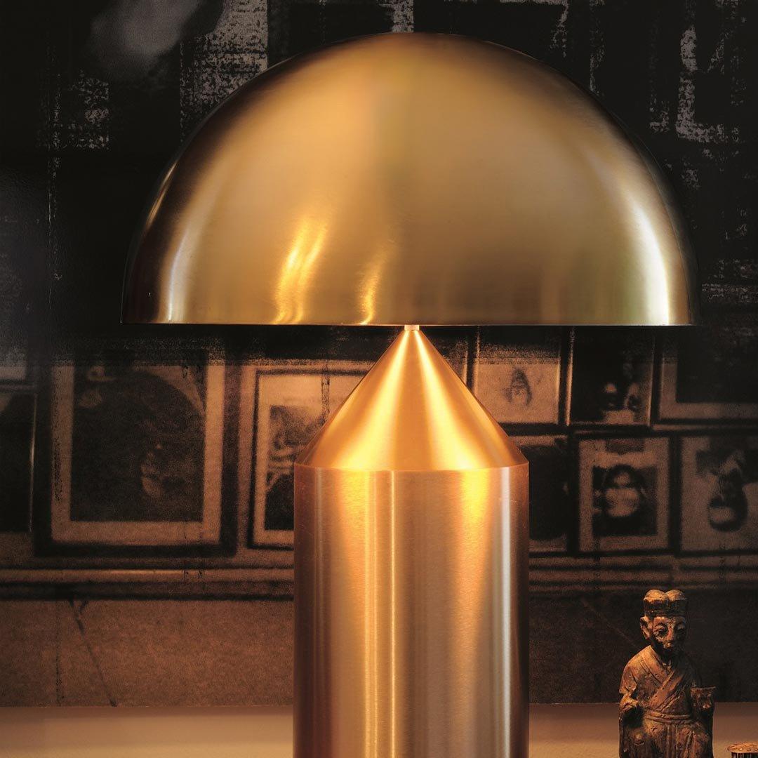 Moderne Luna Metalen Tafellamp – Stijlvolle Verlichting voor Woonkamer, Bureau of Nachtkastje