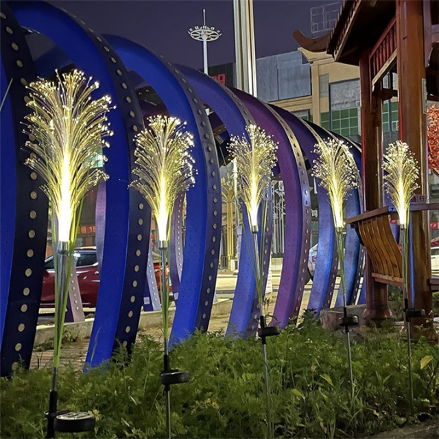 Solar Rieten Tuinlamp - Kleurrijke LED Tuinverlichting met IP65 Waterdichte Bescherming