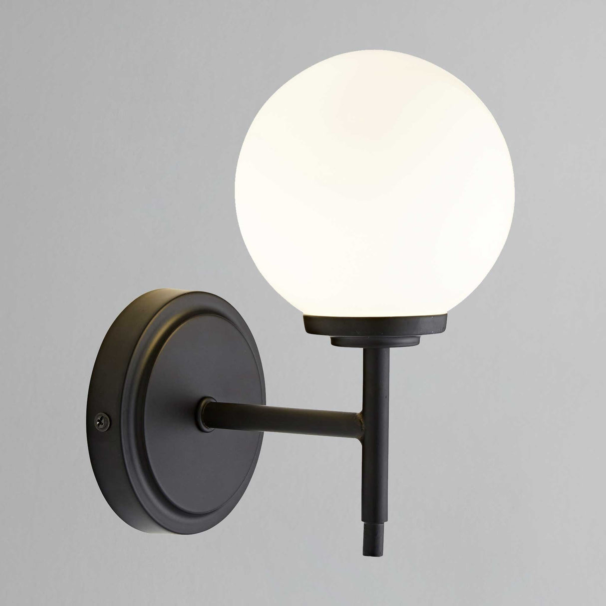 Hyde Wandlamp Modern Opal Design