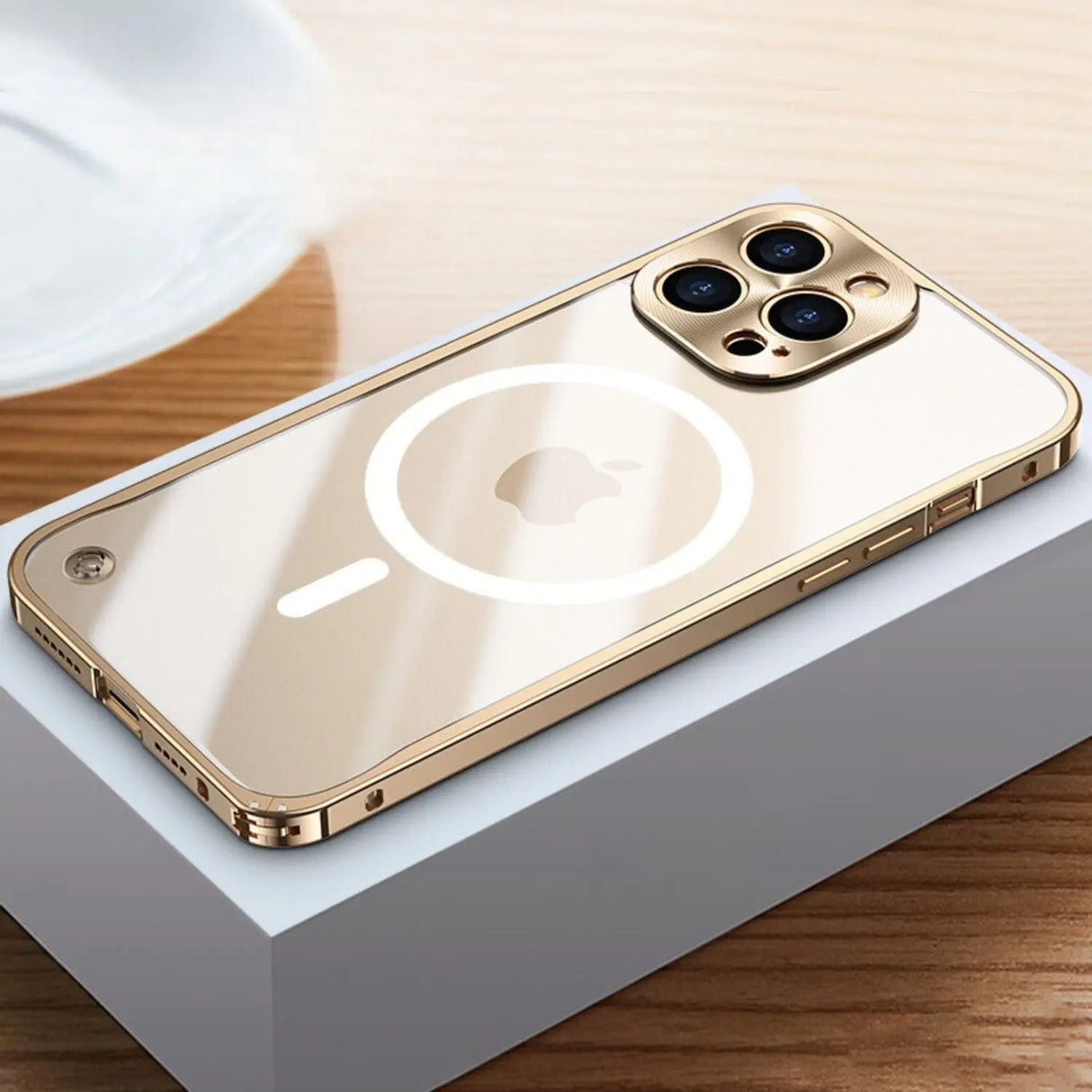 Metaal Luxe MagSafe Hoesje voor iPhone Pro Max - Slank en Stijlvol Design met Maximale Bescherming