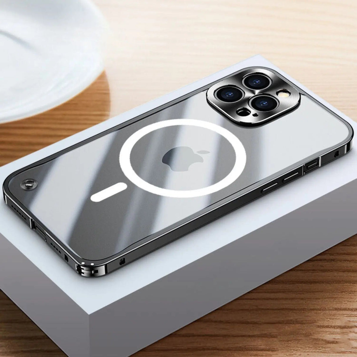 Metaal Luxe MagSafe Hoesje voor iPhone Pro Max - Slank en Stijlvol Design met Maximale Bescherming