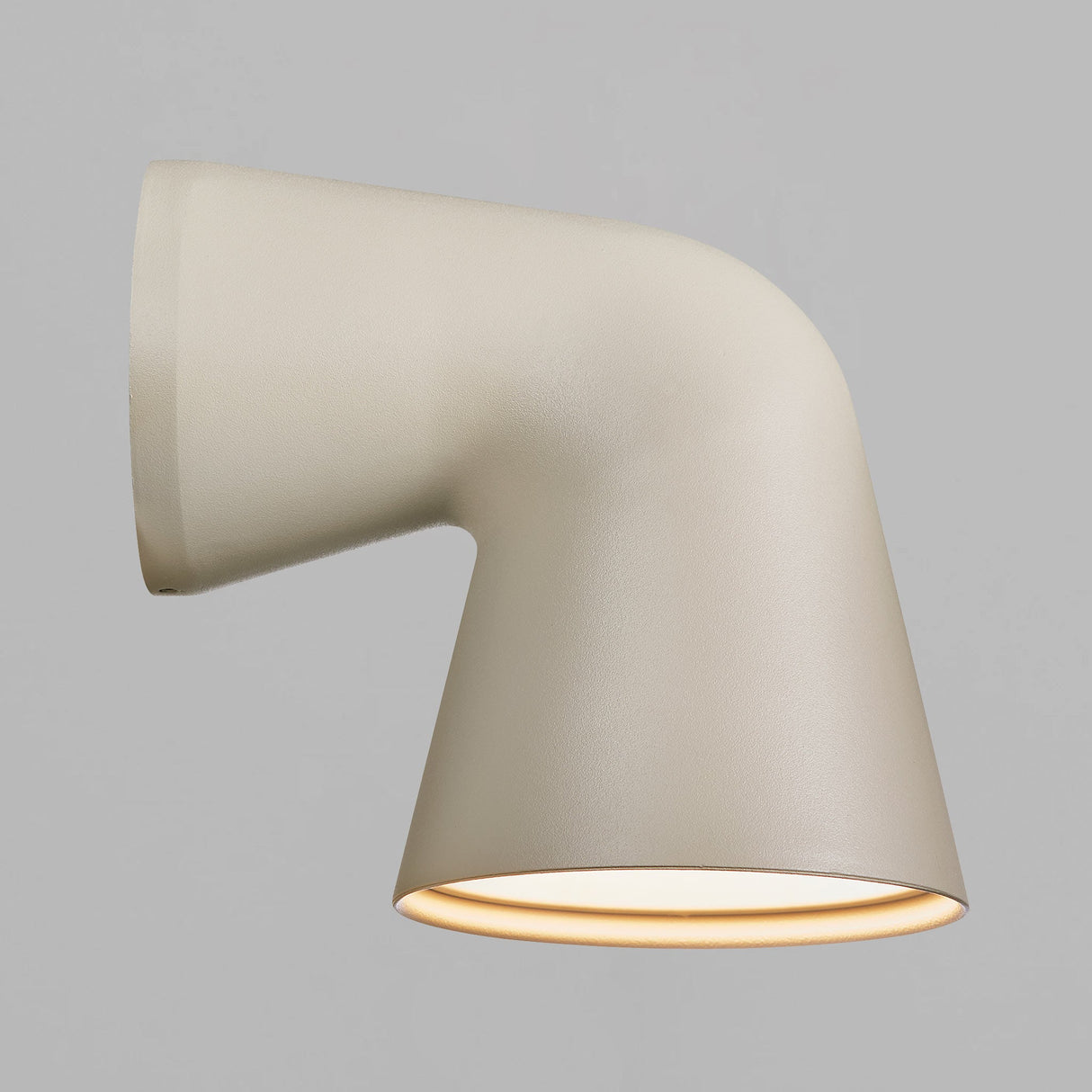 Grant Wandlamp Elegant Aluminium Ontwerp