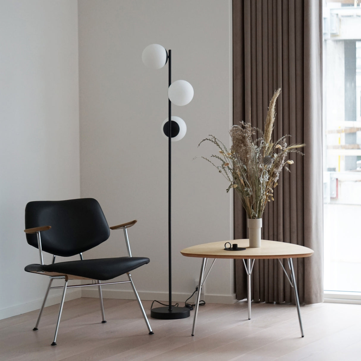 Grant Vloerlamp Minimalistisch Design
