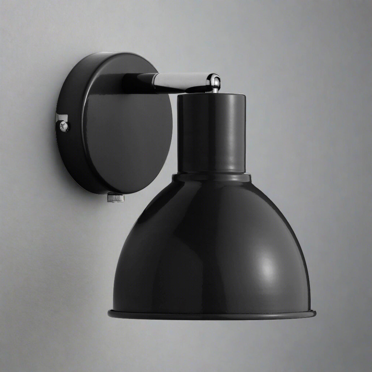 Verstelbare Pop Wandlamp met Messing Detail
