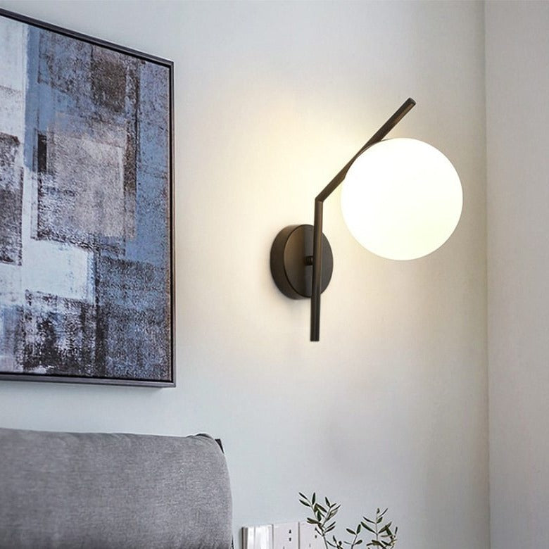 Aleta - Moderne Glazen Globe Wandlamp