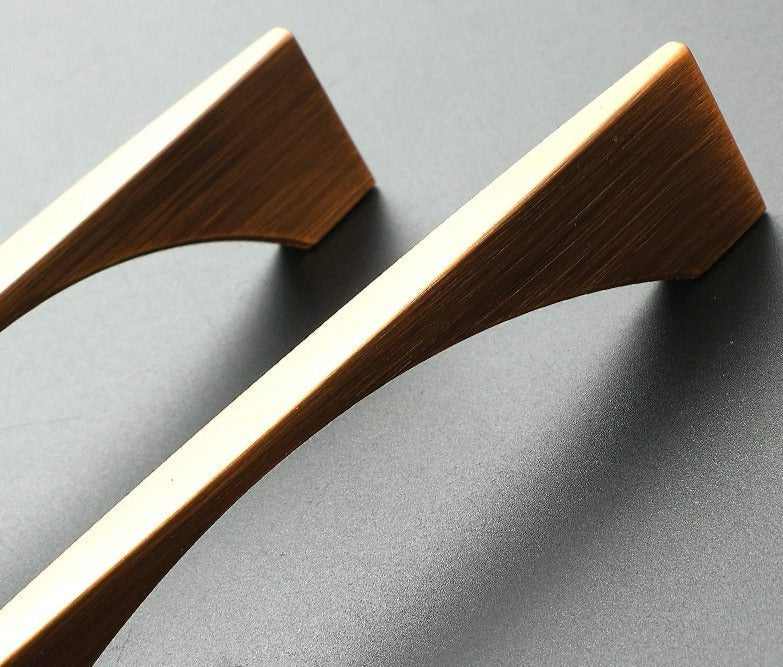 Moderne Bronzen Kast- en Ladegrepen