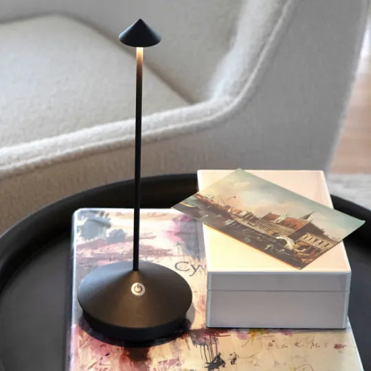 ZenLume - Dimbare Waterdichte LED Tafellamp | Minimalistisch Design voor Binnen en Buiten