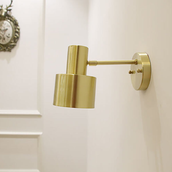 Moderne Gouden Wandlamp - Minimalistisch Metalen Design voor Luxe Interieurs