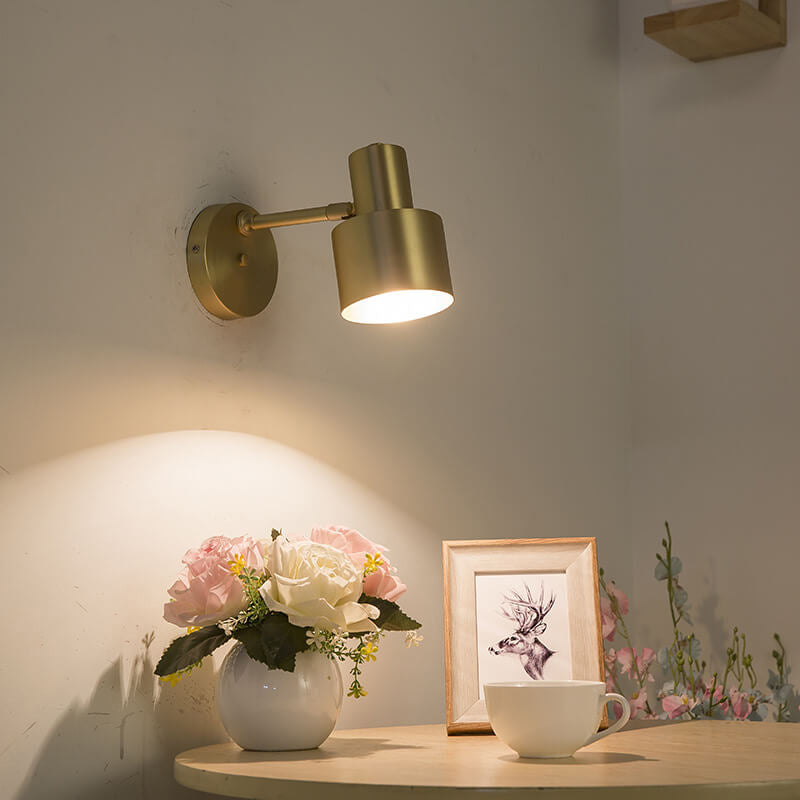 Moderne Gouden Wandlamp - Minimalistisch Metalen Design voor Luxe Interieurs