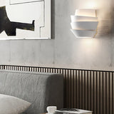 Scandinavische Wandlamp - Moderne IJzeren Wandlamp met Dubbele Lichtpunten voor Stijlvolle Verlichting