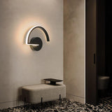 Elegante Minimalistische LED Wandlamp met Gebogen Design voor Modern Interieur