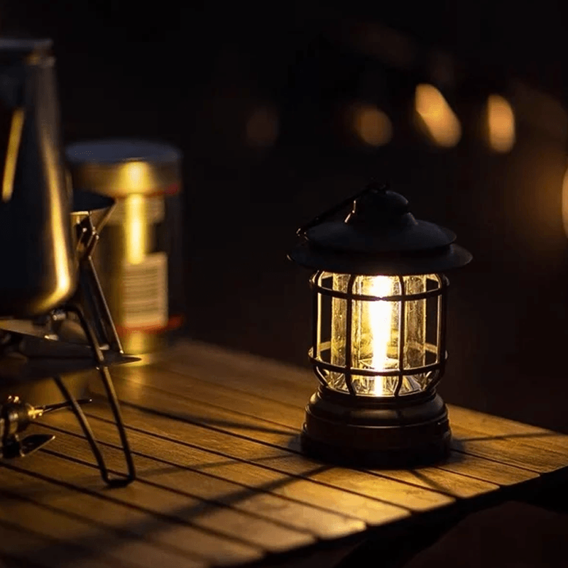 Draagbare Retro Campingleucht - VintageGlow, LED Campinglamp voor Outdoor, Tuin, en Avonturen