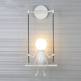 SwingDesign - Unieke Wandlamp met Schommelend Figuur, Modern en Speels Design voor Kinderkamer of Woonruimte