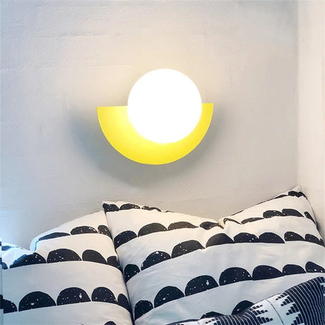 Moderne LED Wandlamp Metaal en Glas voor Slaapkamer en Woonkamer