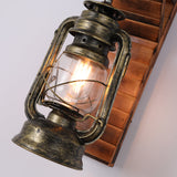 Vintage Lantaarn Wandlamp – Metalen en Houten Retro Verlichting voor Woonkamer en Slaapkamer