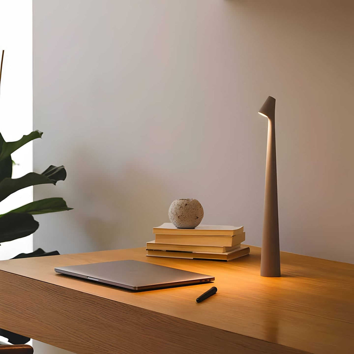 Draadloze LED Tafellamp met Dimfunctie en Lange Batterijduur voor Kantoor en Woonkamer