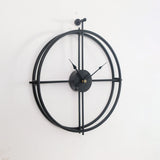Nordische Minimalistische Wandklok - 55 cm Groot, Modern Design in Zwart, Goud en Zilver