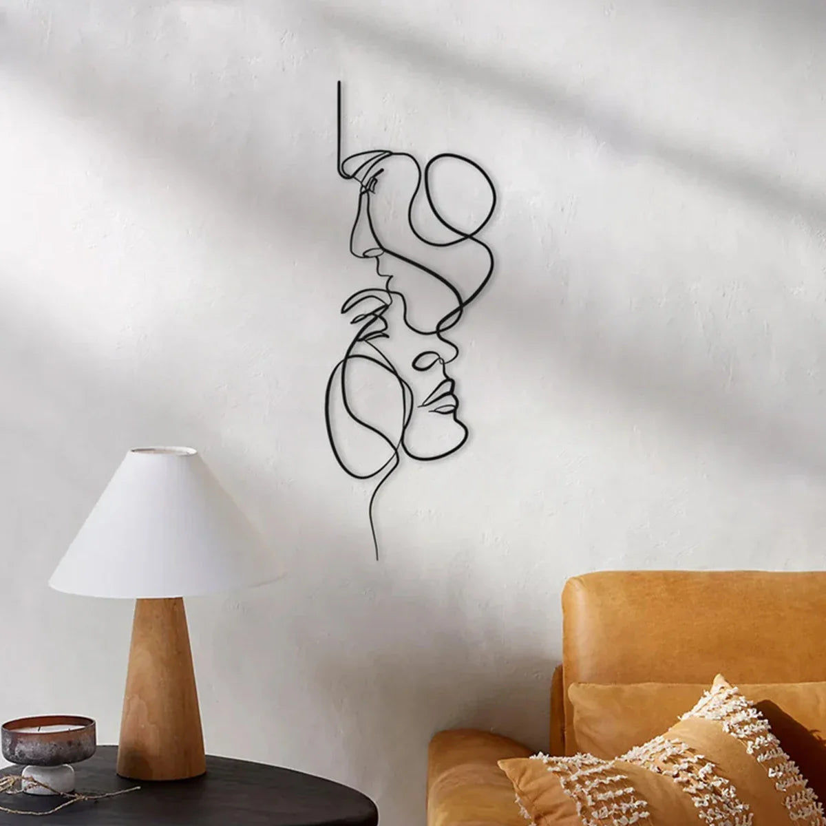 Moderne Metalen Gezicht Lijnen Muurdecoratie | Minimalistische Kunst voor Woonkamer of Slaapkamer
