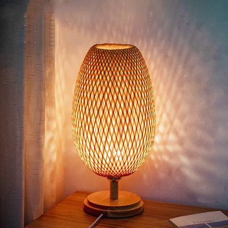 RustiekLicht - Vintage Bamboe Tafellamp | Handgemaakt & Duurzaam | Perfect voor Woonkamer & Slaapkamer