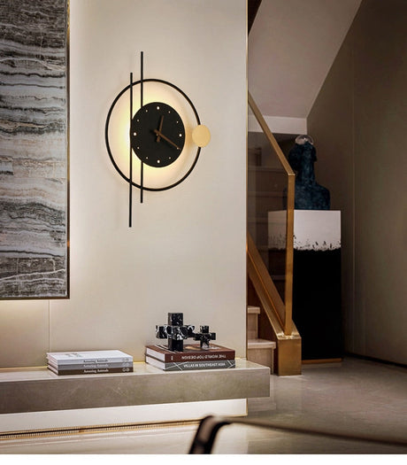 Multifunctionele LED Wandklok - Elegante Verlichting en Tijdweergave in Goud/Zwart