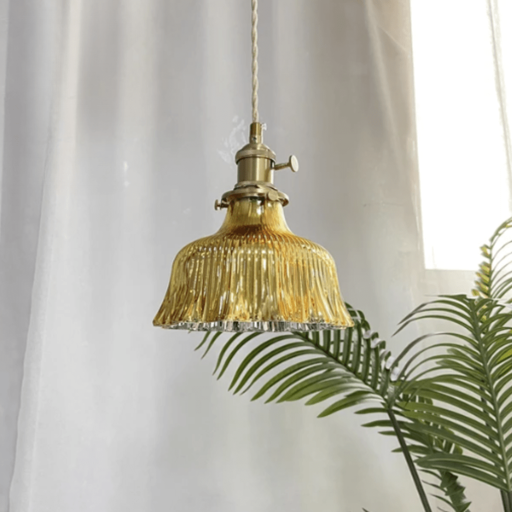 Vintage Scandinavische Glazen Hanglamp | Retro Design met Koper en Walnoot Afwerking voor Eetkamer en Slaapkamer