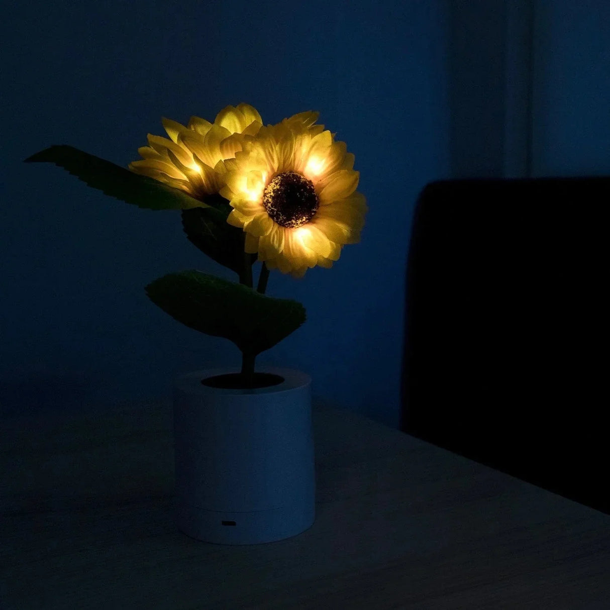 Zonnebloem LED Nachtlampje – Rustgevende Verlichting met Oplaadbare Batterij en Instelbare Lichtintensiteit