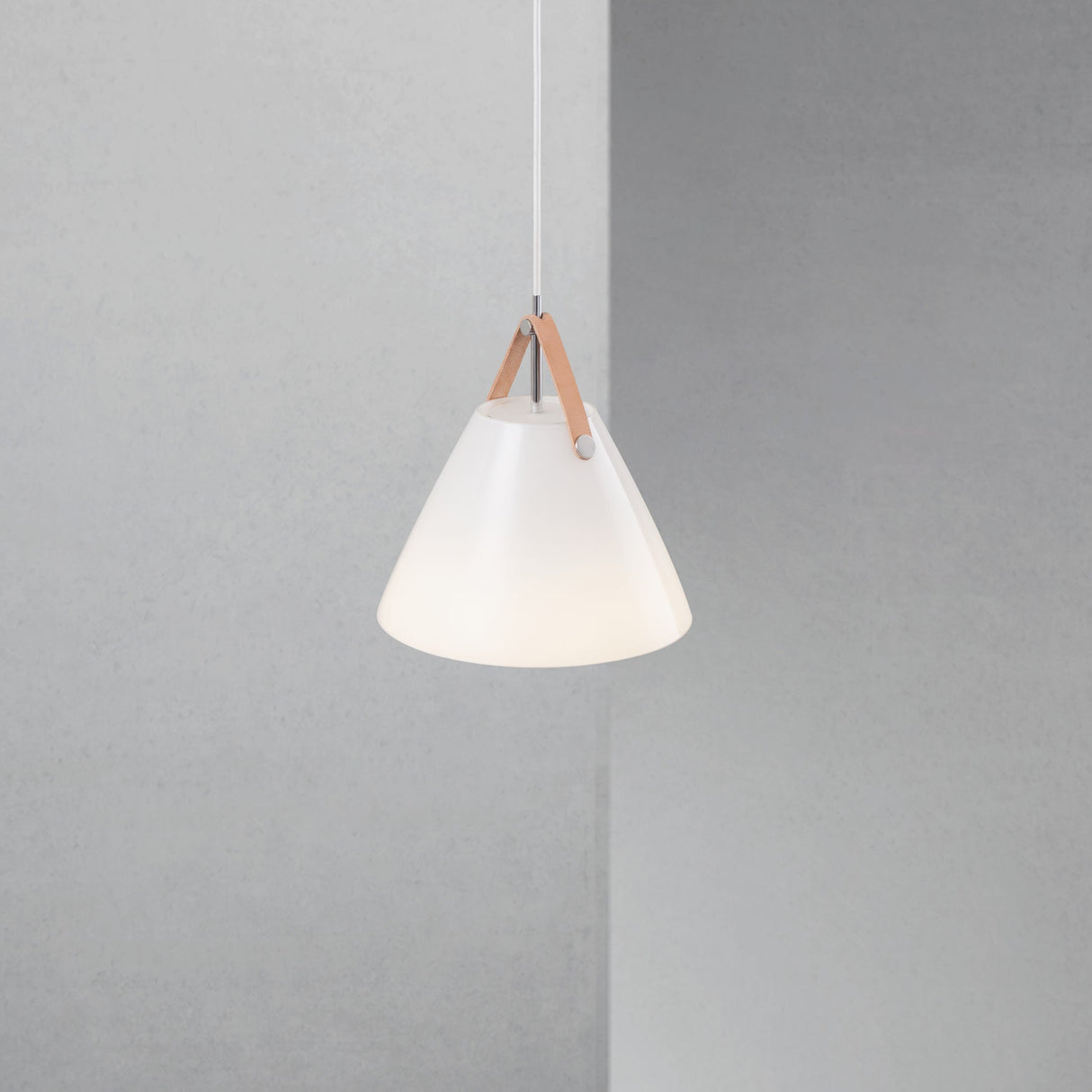 Industriële Hanglamp met Lederen Strap