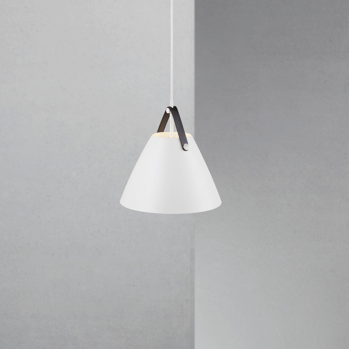 Industriële Hanglamp met Lederen Strap