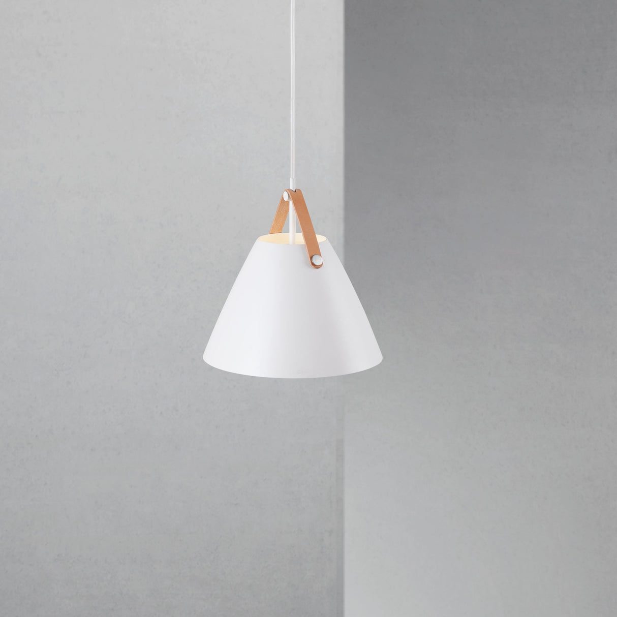 Industriële Hanglamp met Lederen Strap