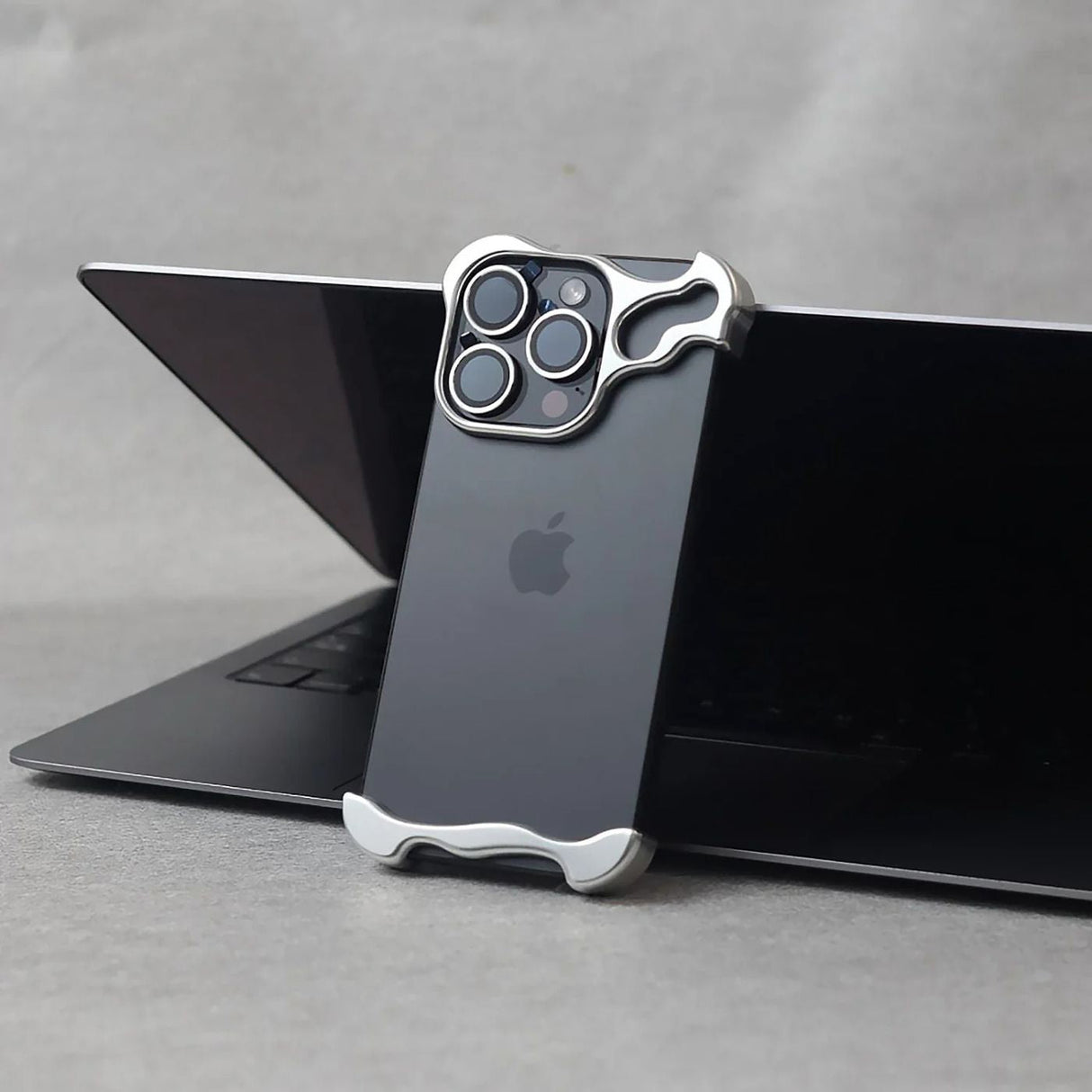 Ultra-Dunne Premium iPhone Hoes - Onzichtbare Bescherming tegen Krassen en Stoten