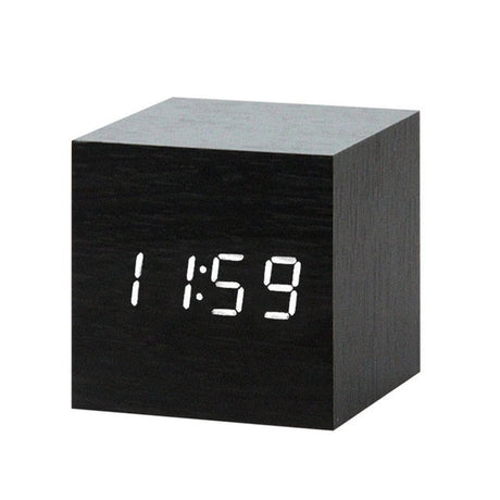 Nordic Digitale LED Wekker met Spraakbesturing | Modern Design en Handsfree Bediening